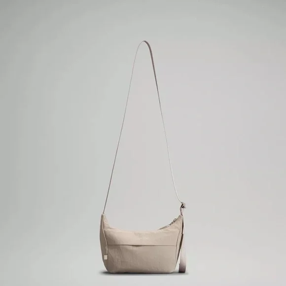 Lululemon athletica Sling Crossbody Bag in Light Beige - Picture 5 of 13